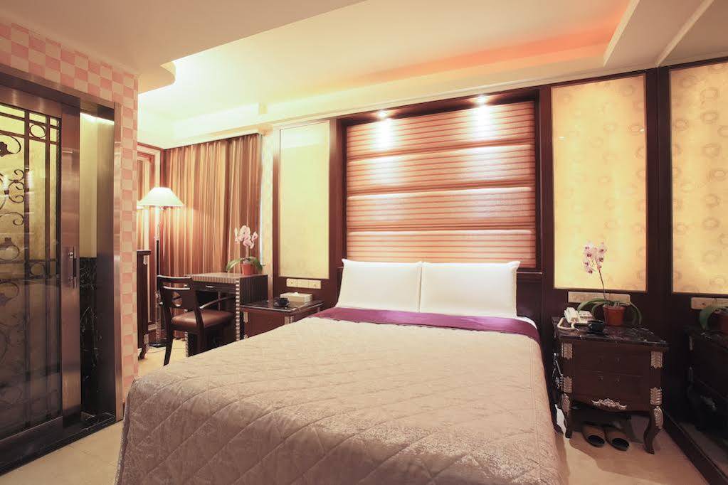 Best Love Boutique Hotel Tajpej Buitenkant foto